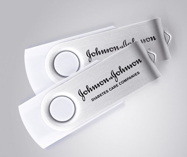 Печать логотипа компании на USB (флешке) в типографии